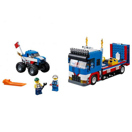LEGO Creator: Monster Trucks stunt show