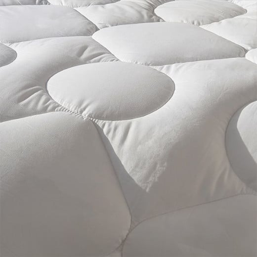 Nova home microfiber comforter, white color, king size