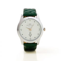 ساعة زمرد الخضراء للأمهات بحجر أخضر صغير يمثل الزمرد